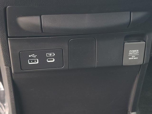 Vehicle image 18 of 31