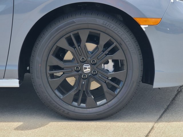 Vehicle image 4 of 31