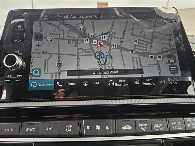 Vehicle image 21 of 24