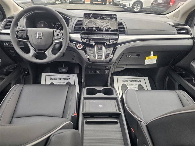 Vehicle image 10 of 24
