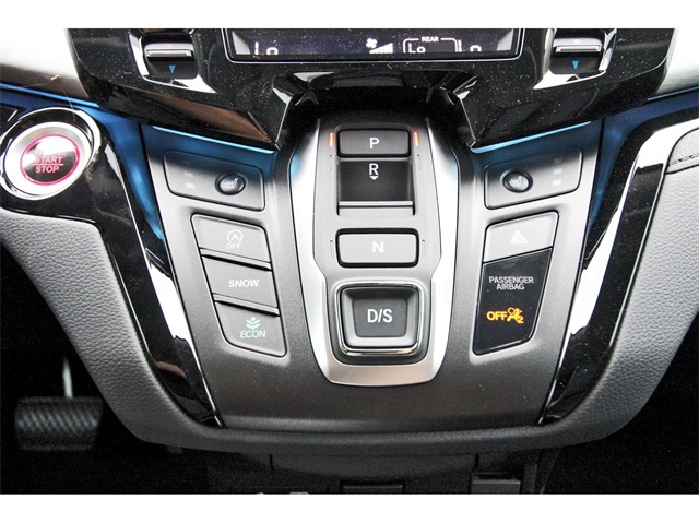 Vehicle image 26 of 28