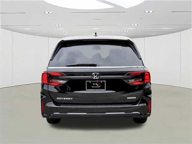 Vehicle image 5 of 28