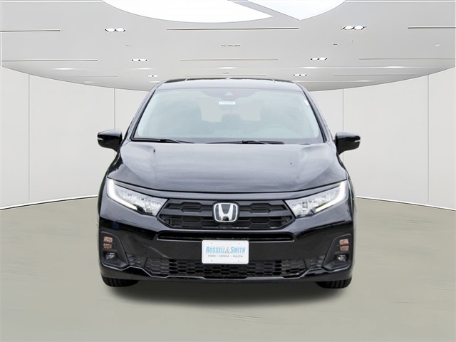 Vehicle image 2 of 28