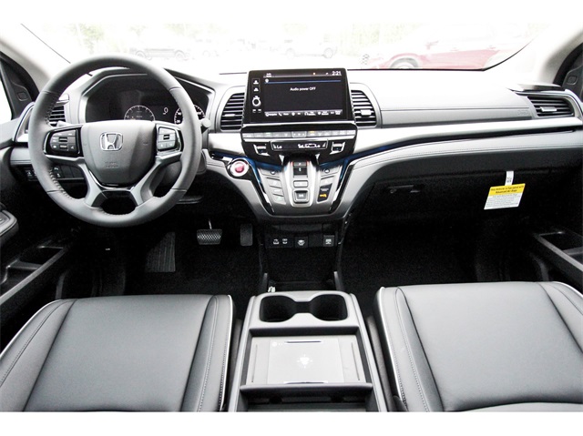 Vehicle image 9 of 28