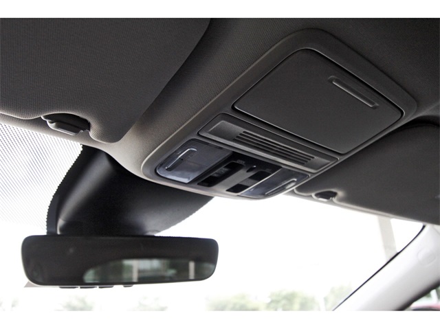 Vehicle image 20 of 26