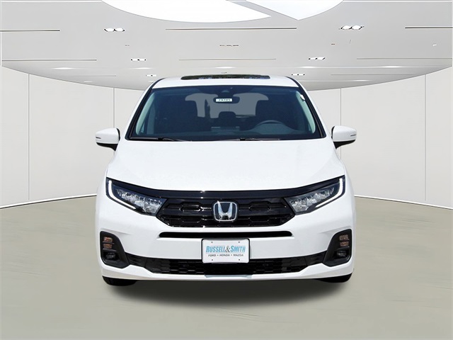 Vehicle image 2 of 26
