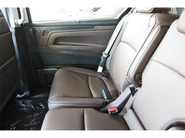Vehicle image 12 of 26