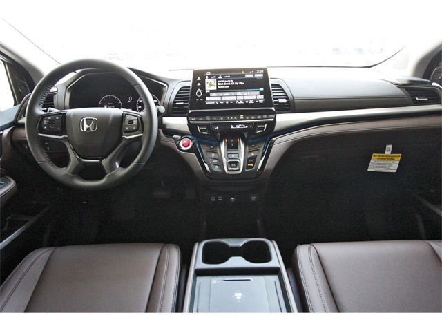 Vehicle image 9 of 26