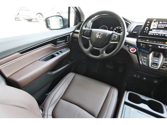 Vehicle image 8 of 26