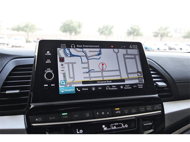 Vehicle image 22 of 26