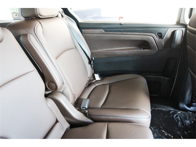 Vehicle image 11 of 26