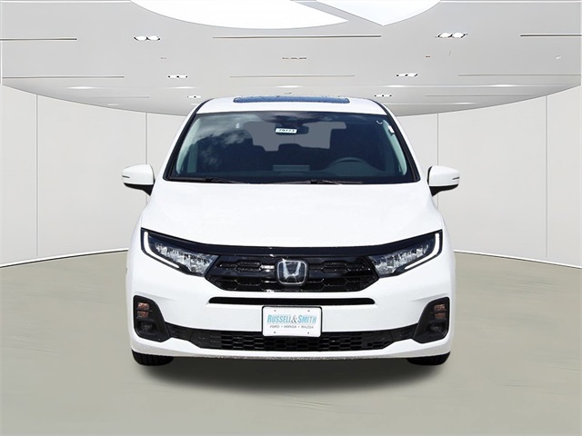 Vehicle image 2 of 26