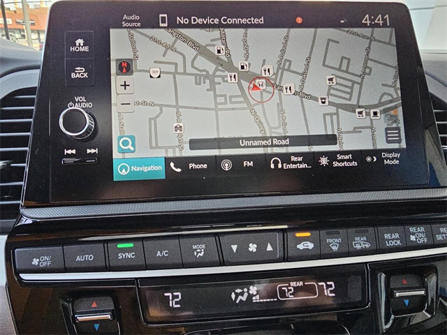Vehicle image 18 of 22