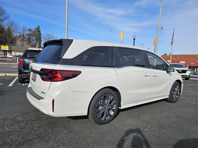 Vehicle image 2 of 22