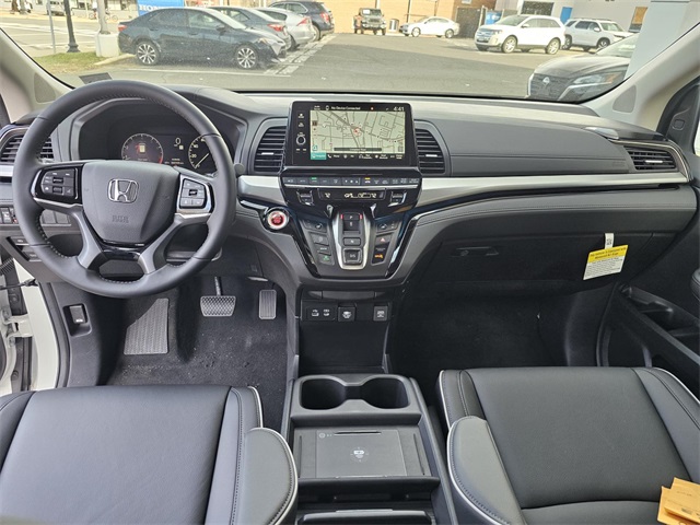 Vehicle image 12 of 22