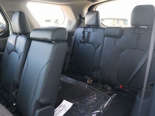 2025 Honda Pilot Touring+ Image 9 of 35