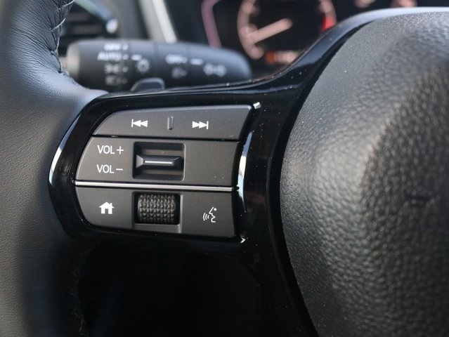 2025 Honda Pilot Touring+ Image 27 of 35