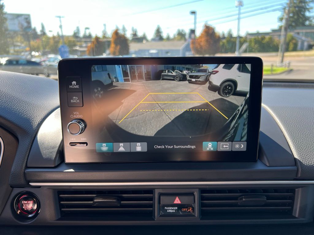 2025 Honda Pilot Touring Image 18 of 29