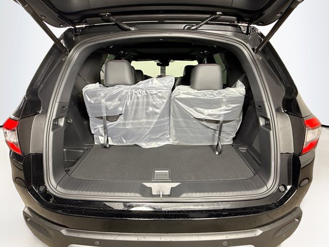 Vehicle image 31 of 45