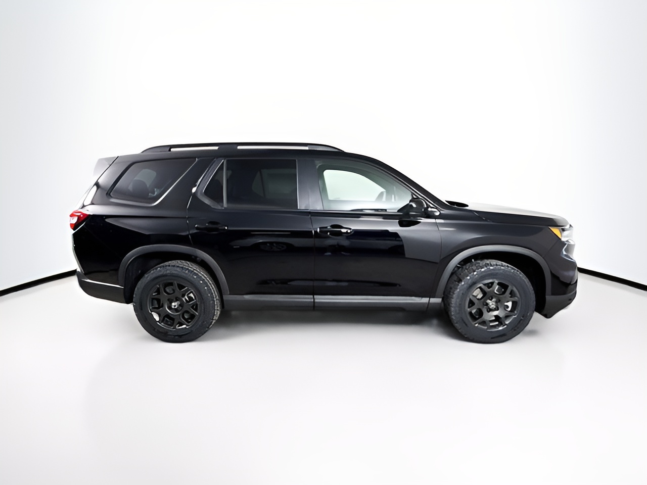 Vehicle image 41 of 45