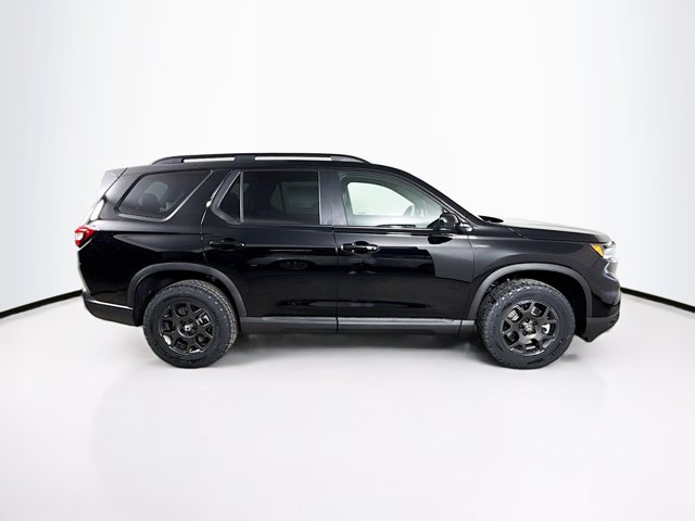 Vehicle image 4 of 45