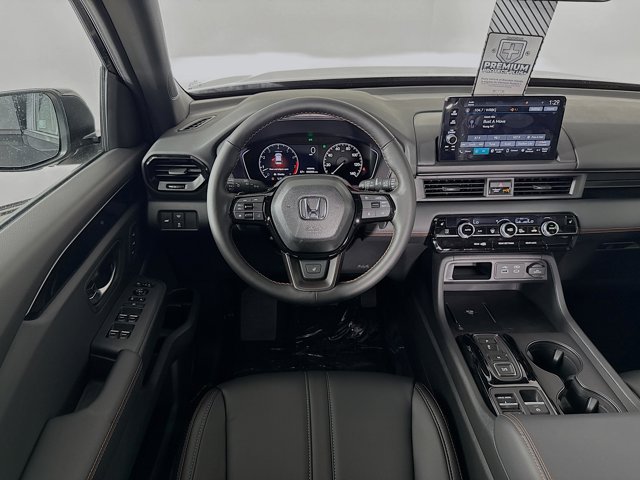 Vehicle image 27 of 45