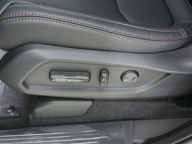 Vehicle image 22 of 45
