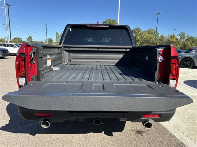 Vehicle image 4 of 12
