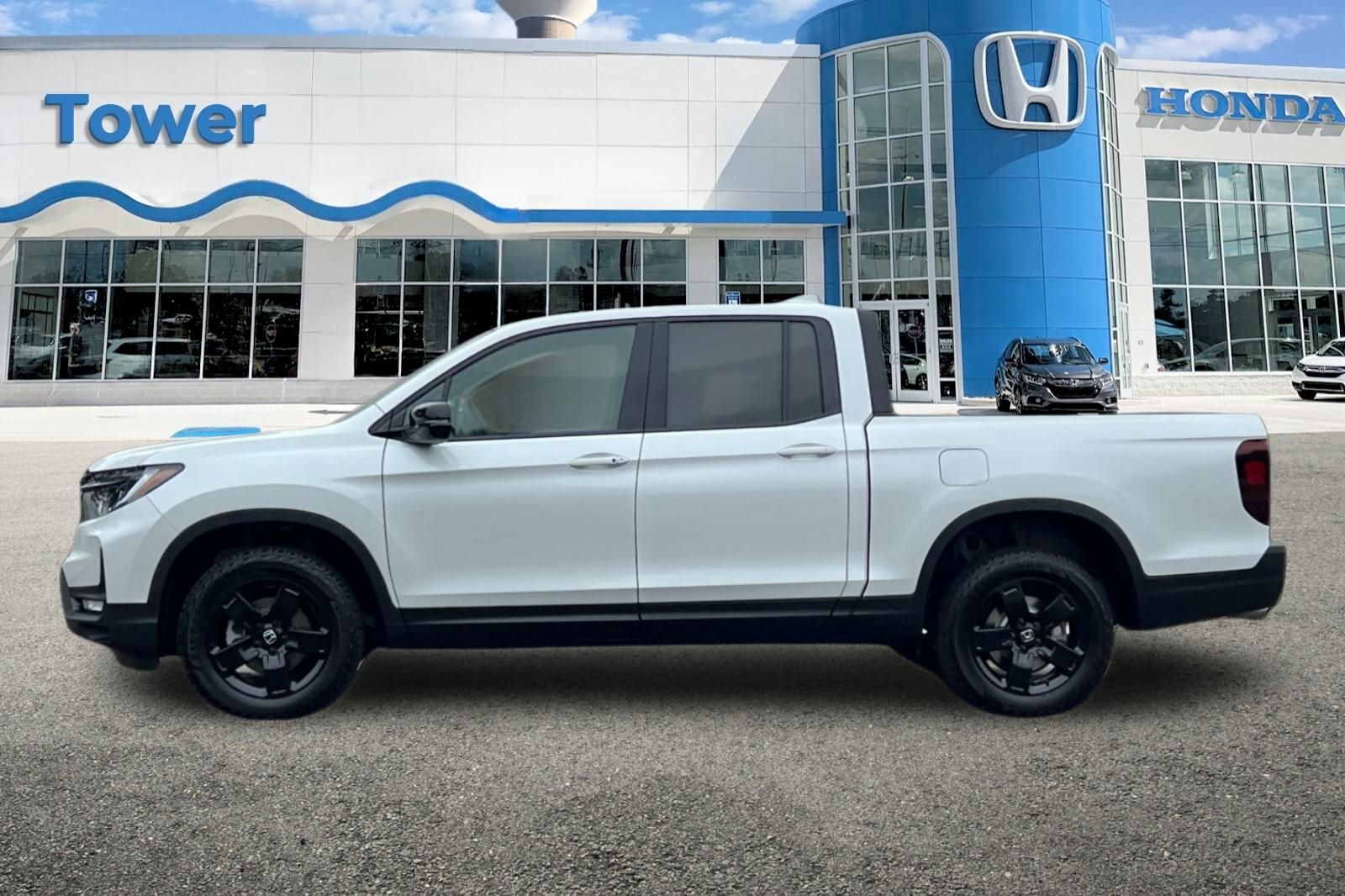 Vehicle image 8 of 34