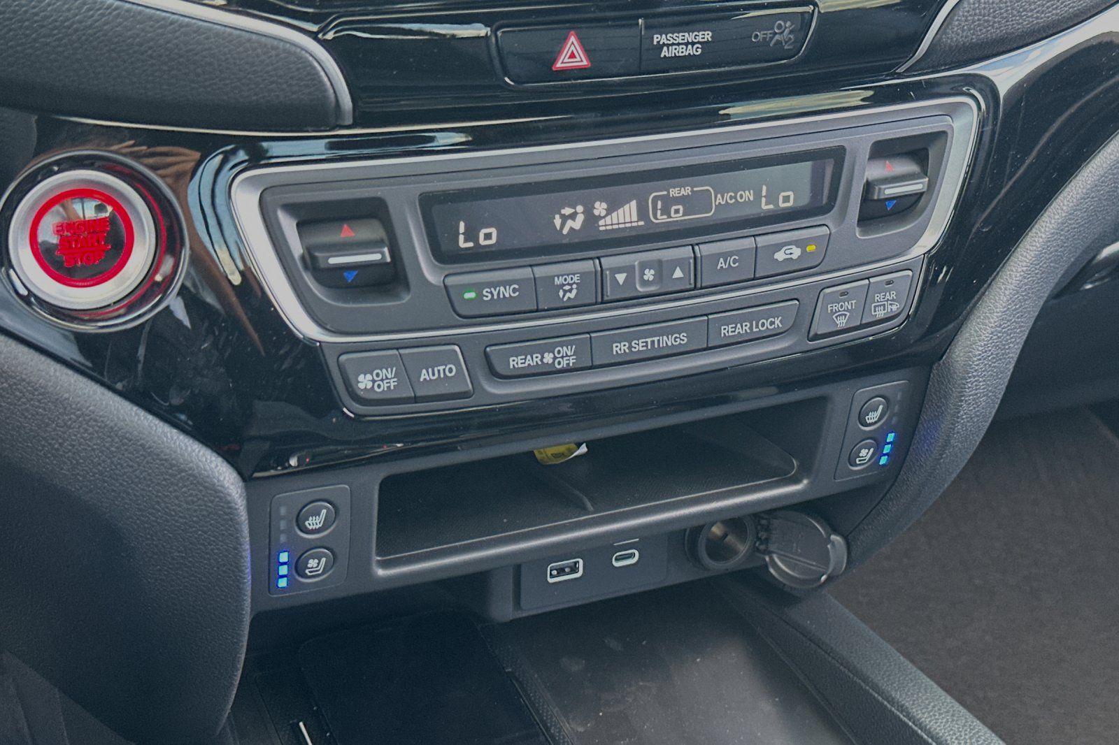 Vehicle image 20 of 34