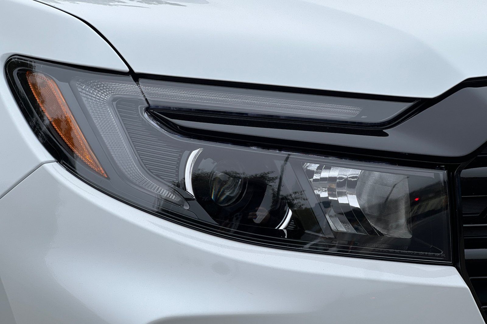 Vehicle image 31 of 34