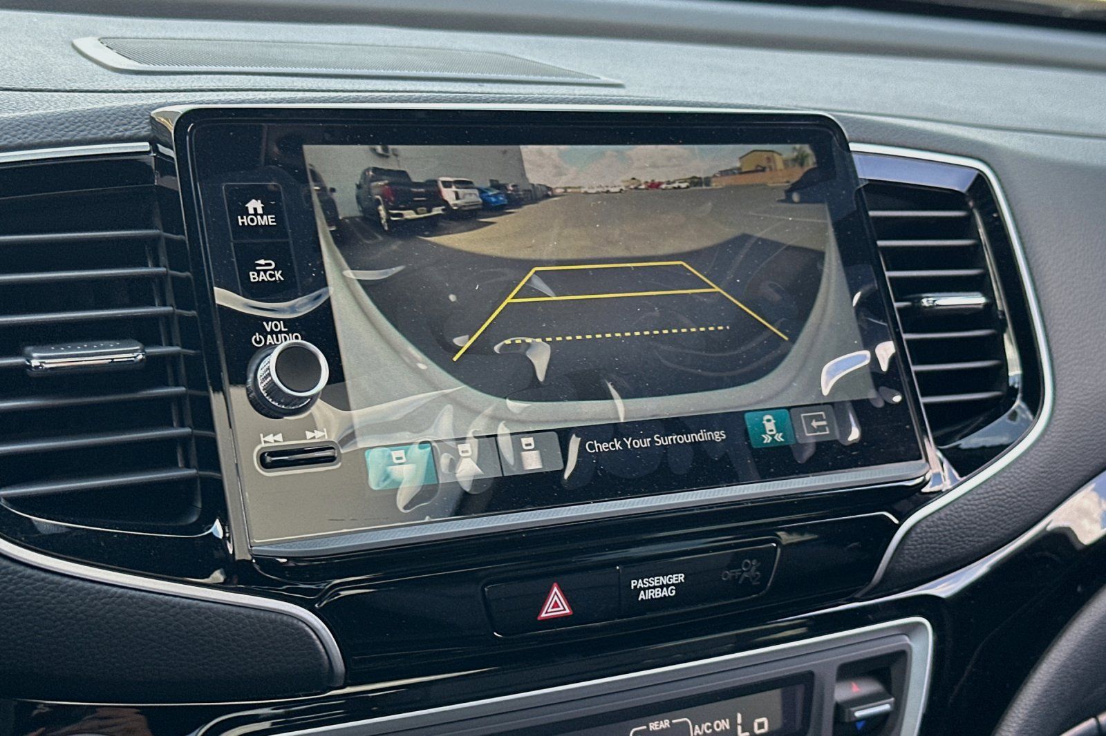Vehicle image 22 of 34