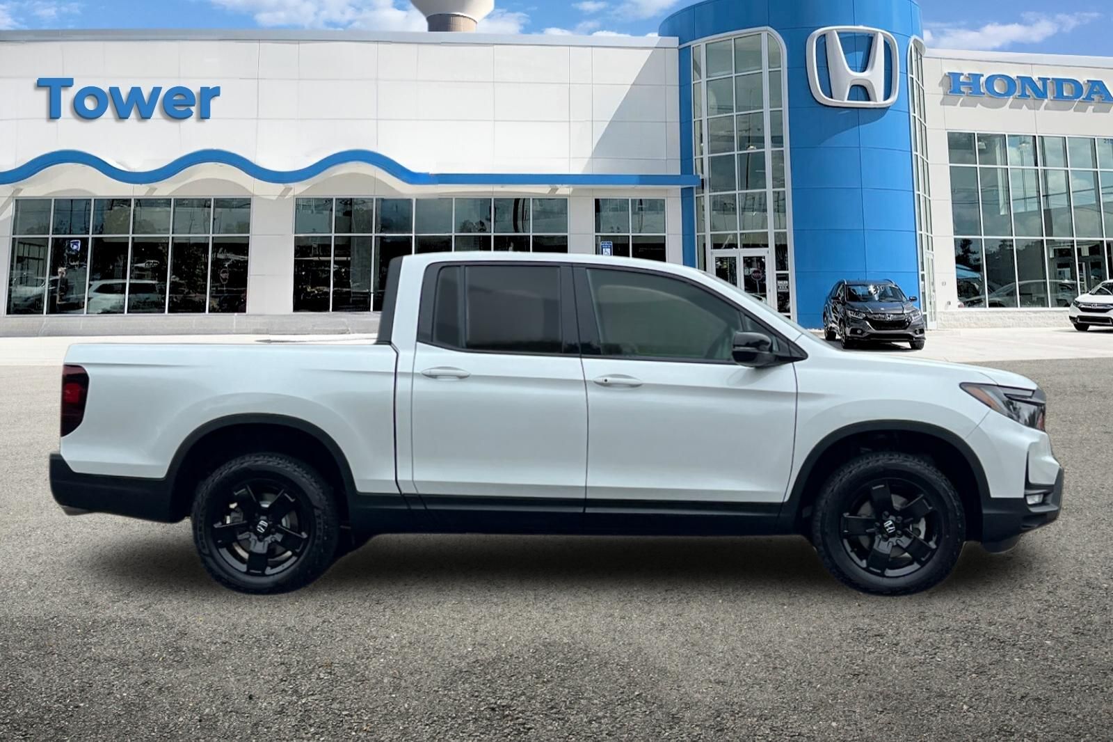 Vehicle image 4 of 34