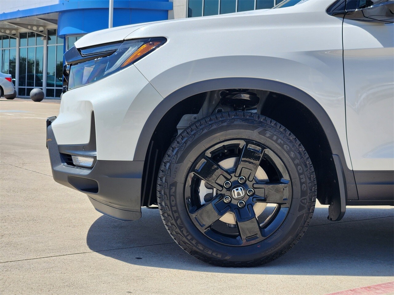 Vehicle image 7 of 21