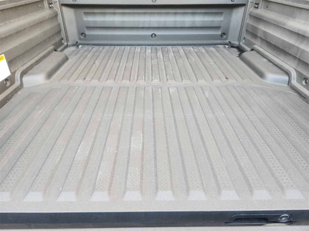 Vehicle image 8 of 21