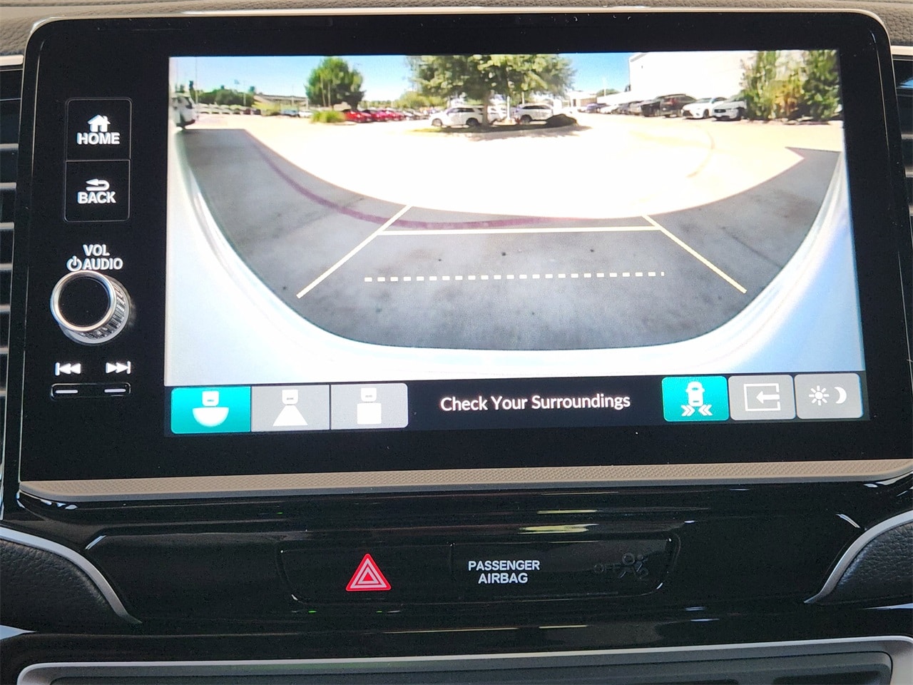 Vehicle image 12 of 21