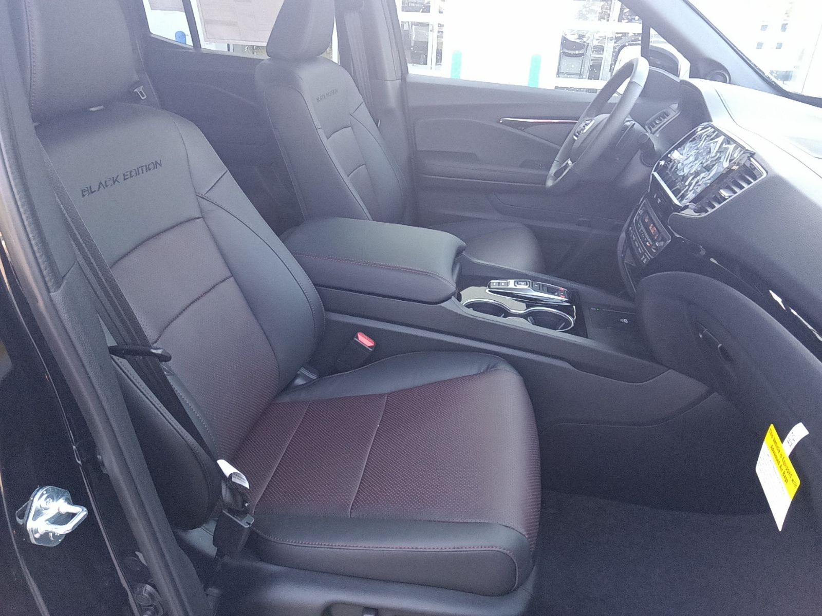 Vehicle image 12 of 32