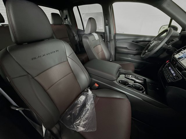 Vehicle image 13 of 37