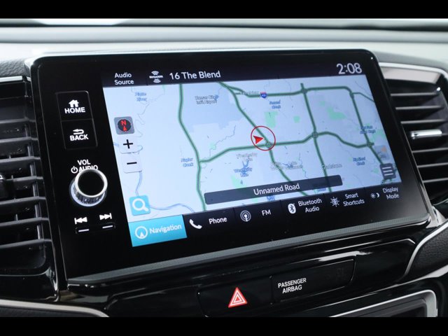 Vehicle image 14 of 26
