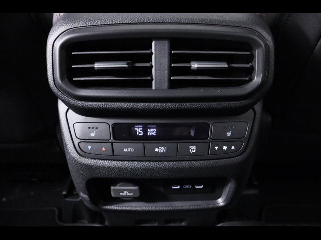 Vehicle image 20 of 26