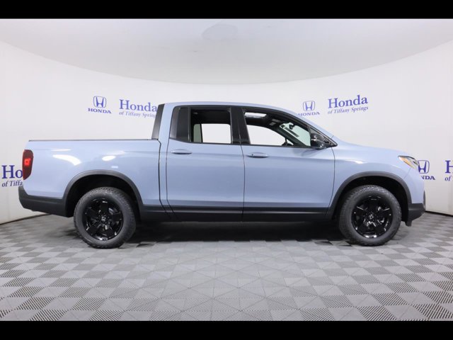 Vehicle image 4 of 26