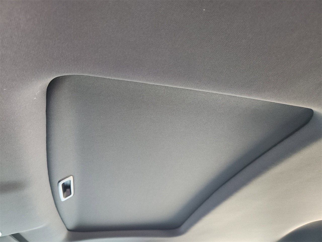 Vehicle image 15 of 21