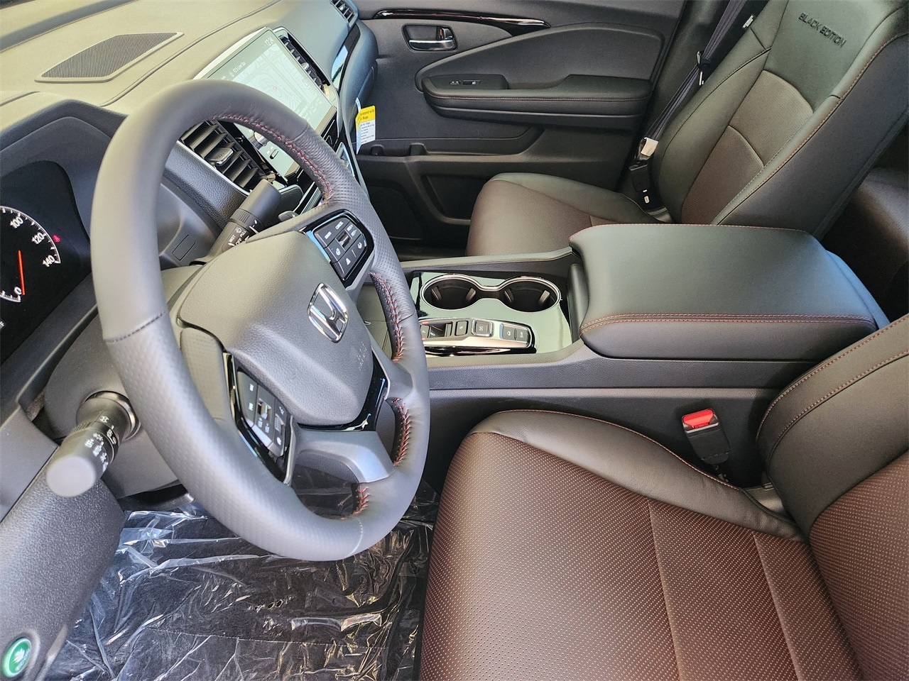 Vehicle image 19 of 21