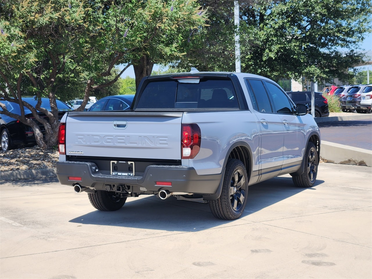 Vehicle image 3 of 21