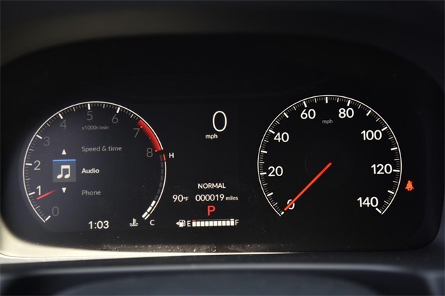 Vehicle image 13 of 29