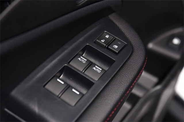 Vehicle image 8 of 29