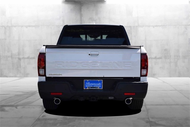 Vehicle image 5 of 29