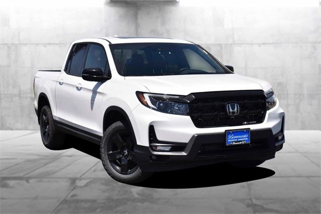 Vehicle image 3 of 29