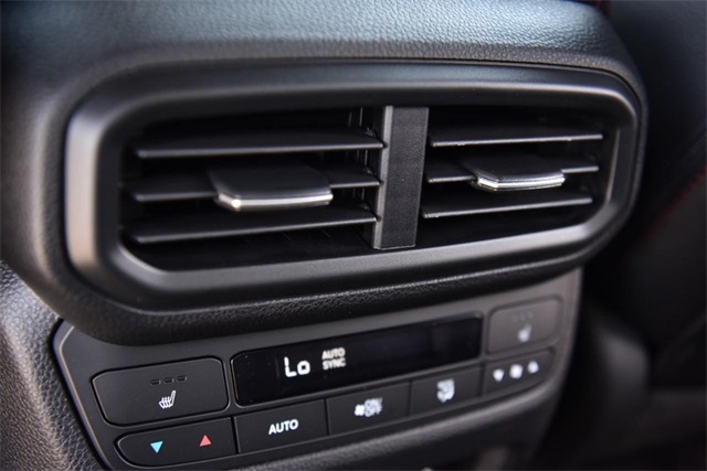 Vehicle image 27 of 29