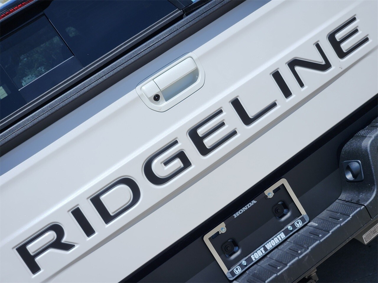 Vehicle image 20 of 21